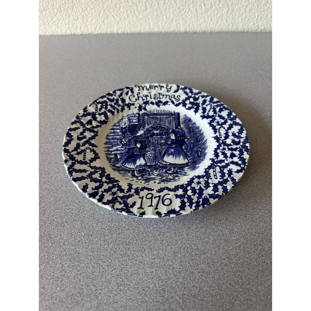 Royal Crownford Norma Sherman 1976 Merry Christmas Plate Staffordshire England